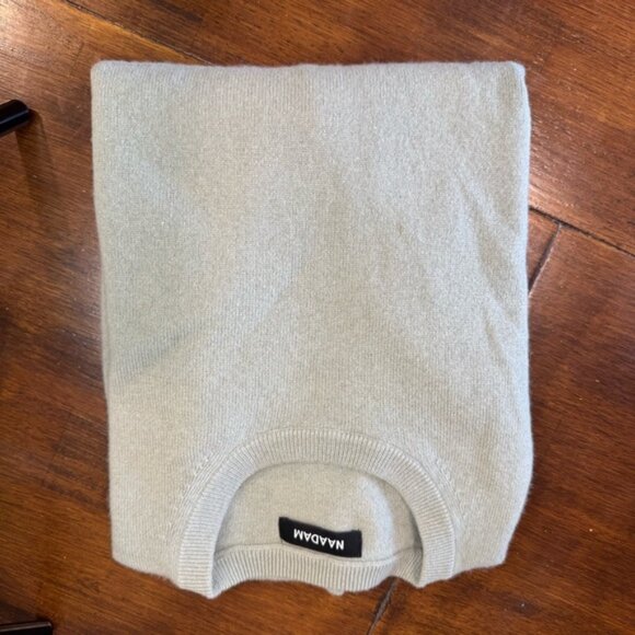 NAADAM  100% CASHMERE SWEATER SAGE GREEN SMALL WOMANS  CREWNECK SOFT COZY - Picture 10 of 10